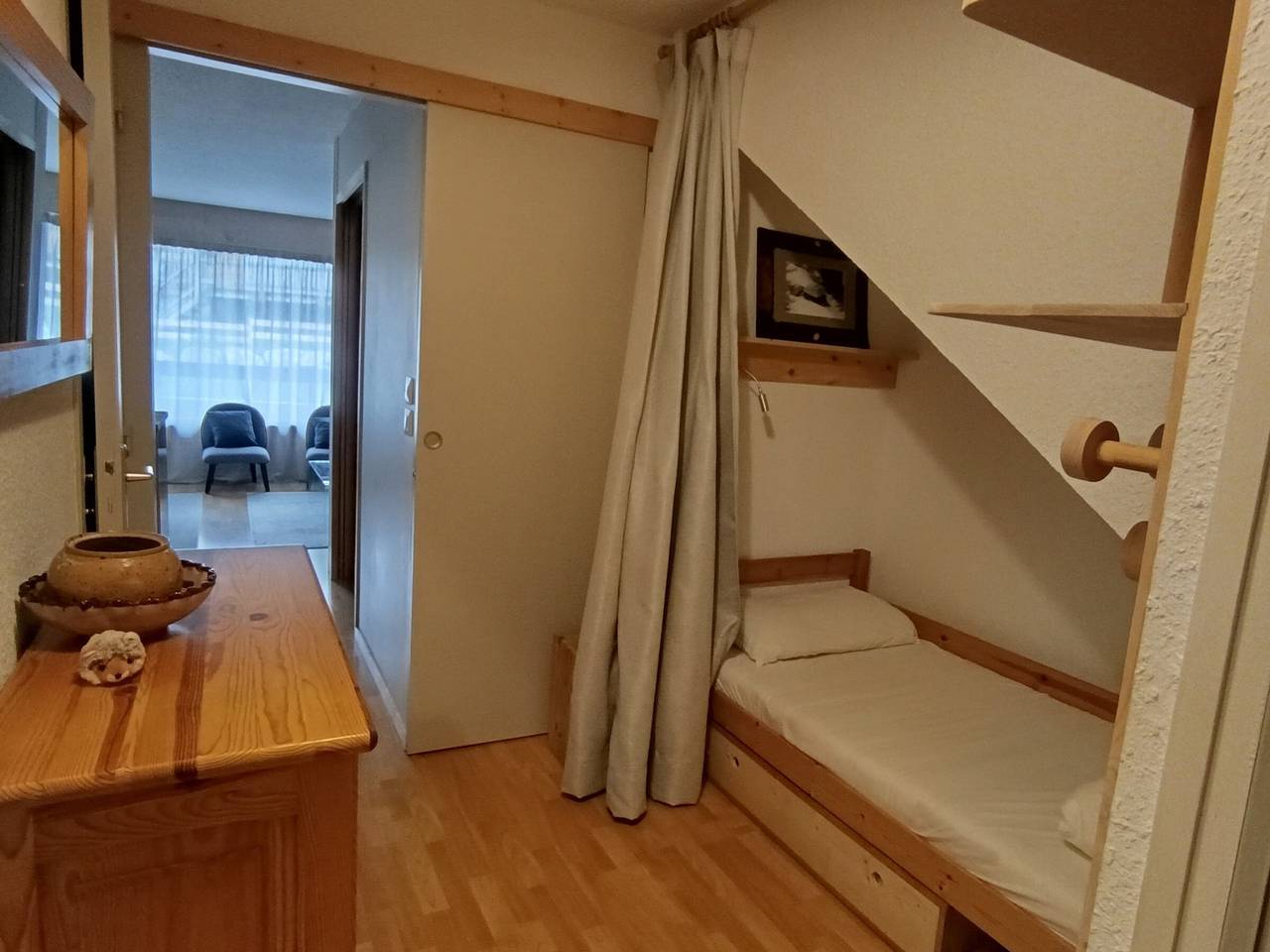 Studio entier, Studio lumineux rénové, parking, animaux acceptés, 5 pers in Montgenèvre, Région de Briançon
