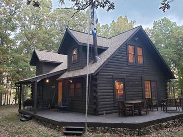 Log Cabin for 6 Guests in Canaan Valley, Blue Ridge Mountains, Picture 3