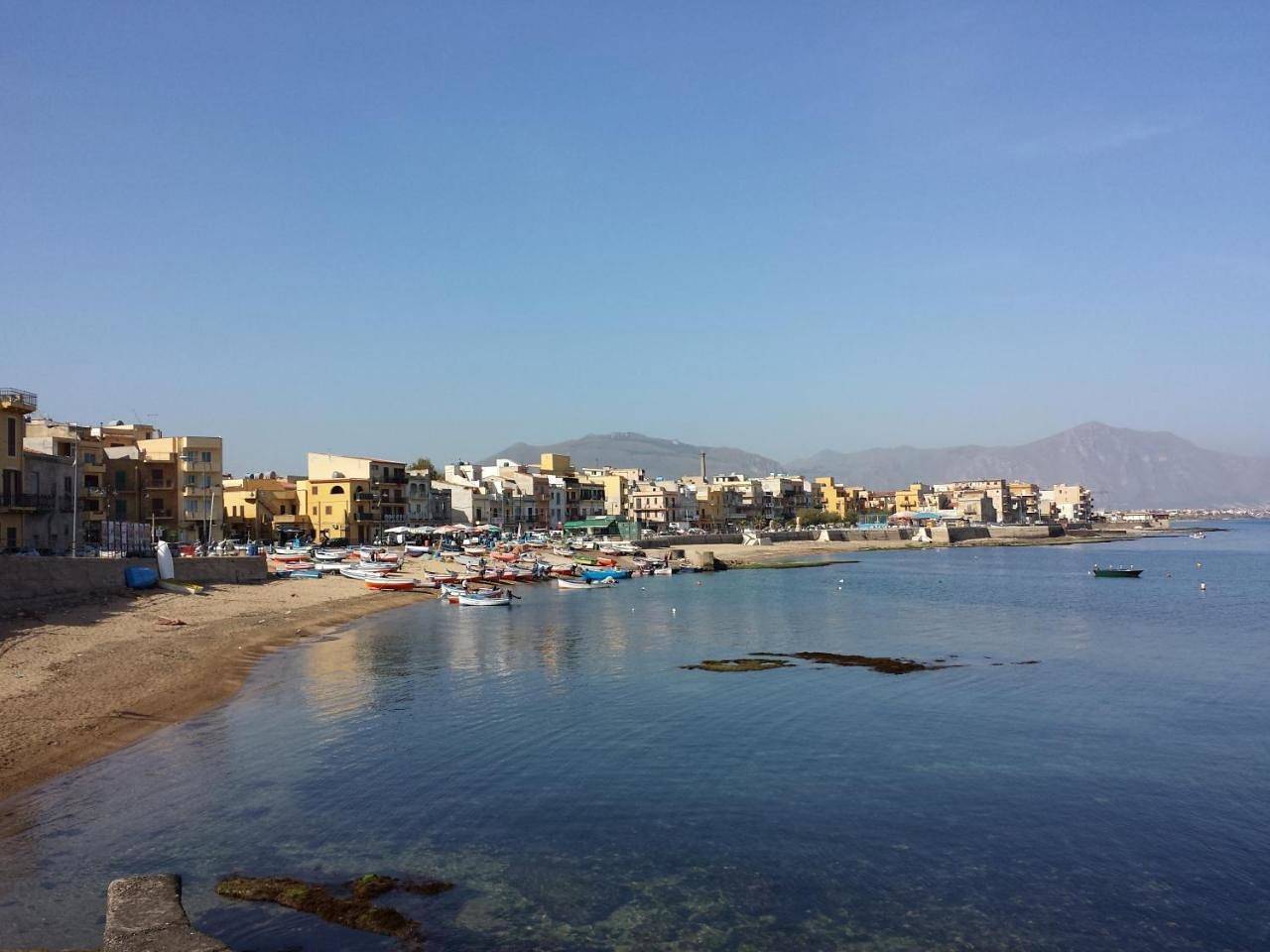 Deluxe Double Room in Aspra, Bagheria