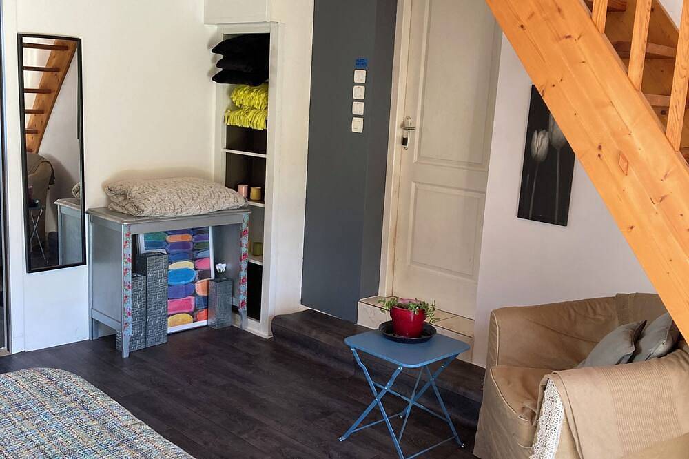 Chambre et Salle de bain in Gragnague, Toulouse et ses environs