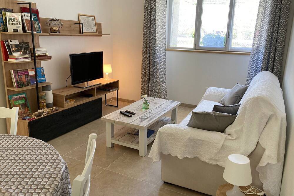 Quiet cottage with garden and wifi in Saint-Doulchard in Saint-Doulchard, Bourges region