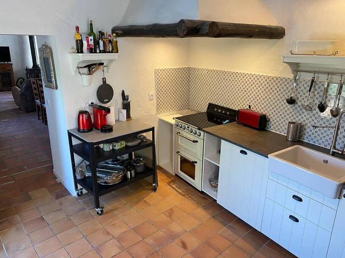 Location de vacances pour 10 personnes, avec terrasse ainsi que vue et jardin, animaux acceptés à Vézénobres - 2