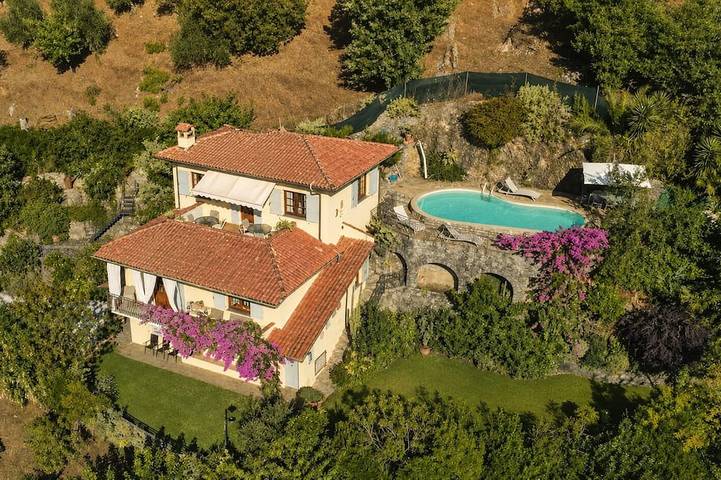 Ferienhaus für 11 Personen, mit Balkon und Garten