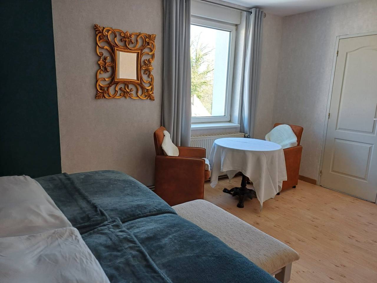 Chez Noëlle - Chambre Tulipe in Sélestat, Région de Sélestat-Erstein