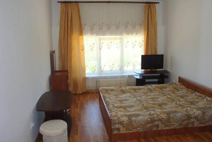 Hotel para 4 personas - 1