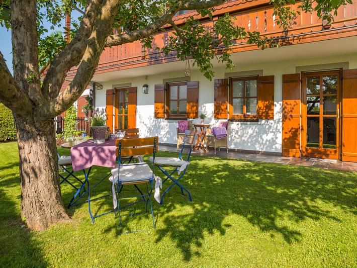 Ferienwohnung für 2 Personen, mit Garten und Terrasse in Bad Endorf - 2