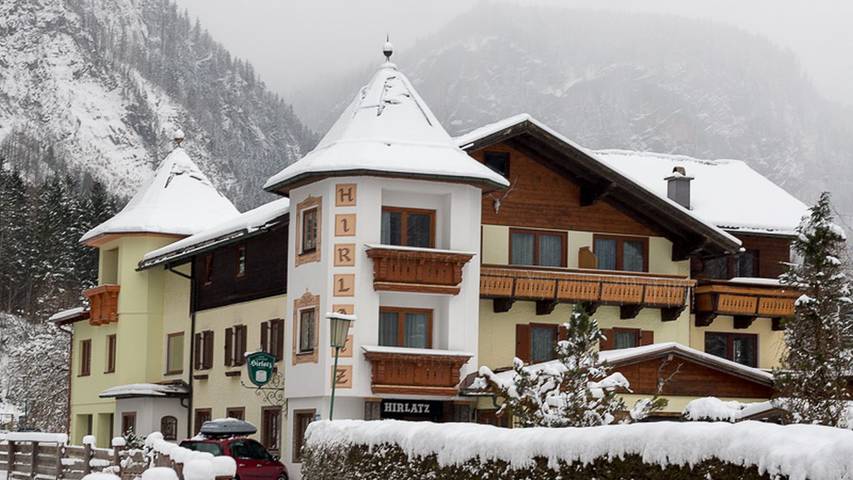 Hotel dla 4 osób, z ogród i basen oraz sauna i balkon, zwierzęta dozwolone w Hallstatt