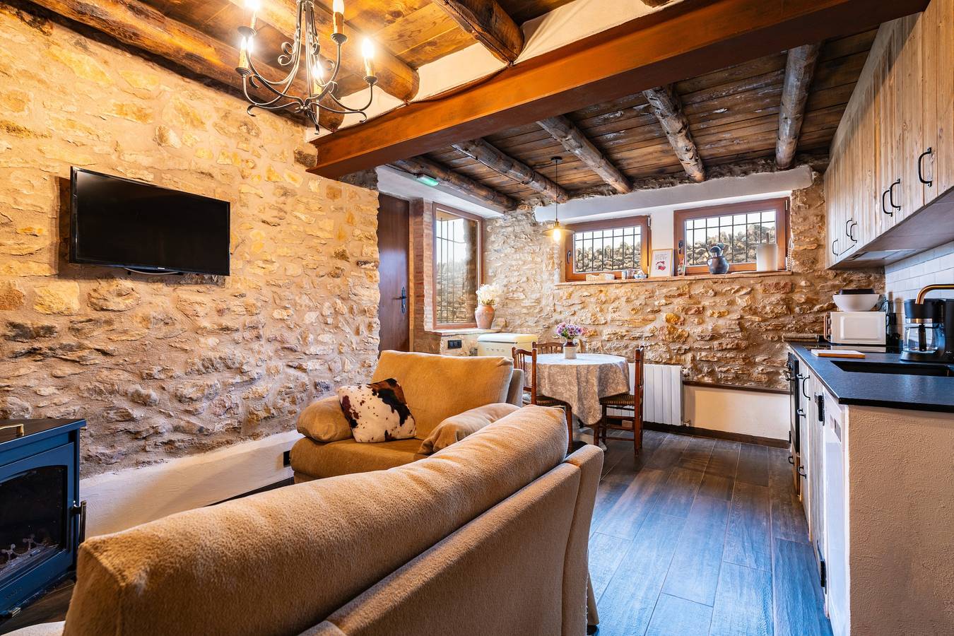 Appartement 'El Nido' avec vue sur la montagne, terrasse privée et jardin privé in Villafranca del Cid, Province de Castellón