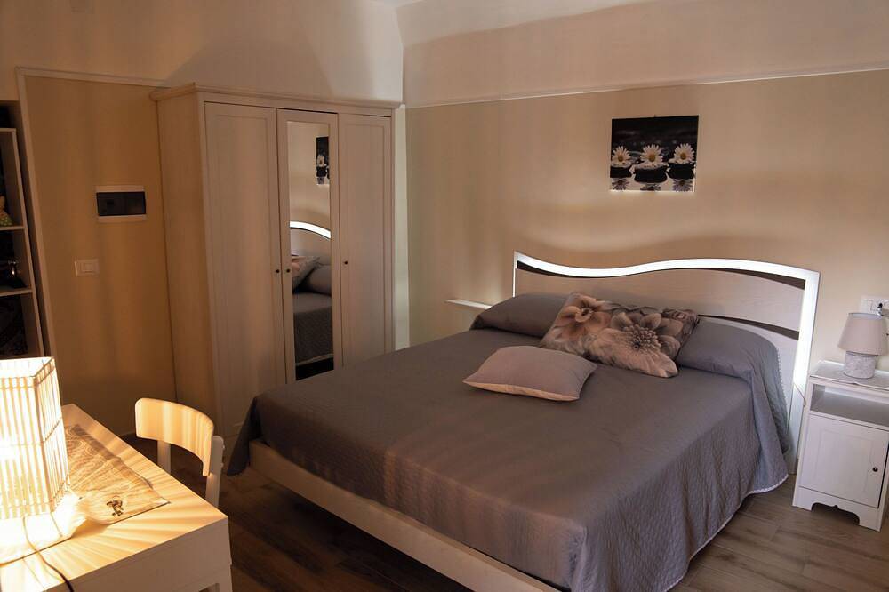 Cozy B&B between Naples, Caserta and the beautiful Amalfi Coast in Santa Maria a Vico, Caserta Provinz