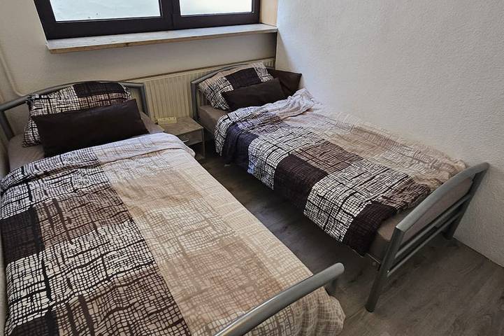 Ganze Wohnung, Renoviertes ruhiges Gartenapartment in Ketsch, Rheinebene