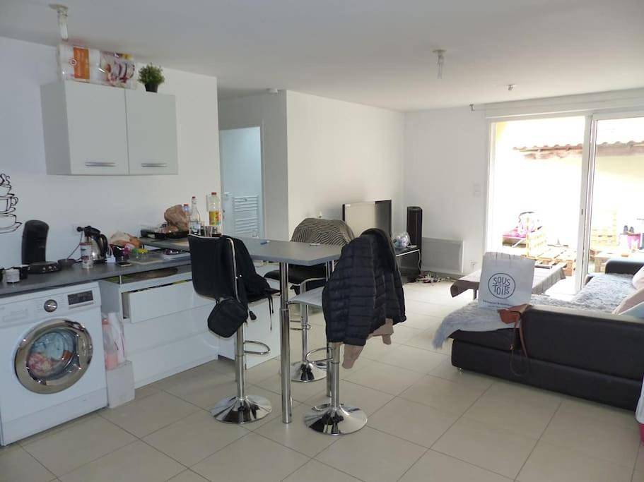 Two-Bedroom House in Saint-Aignan-Grandlieu, Région de Nantes