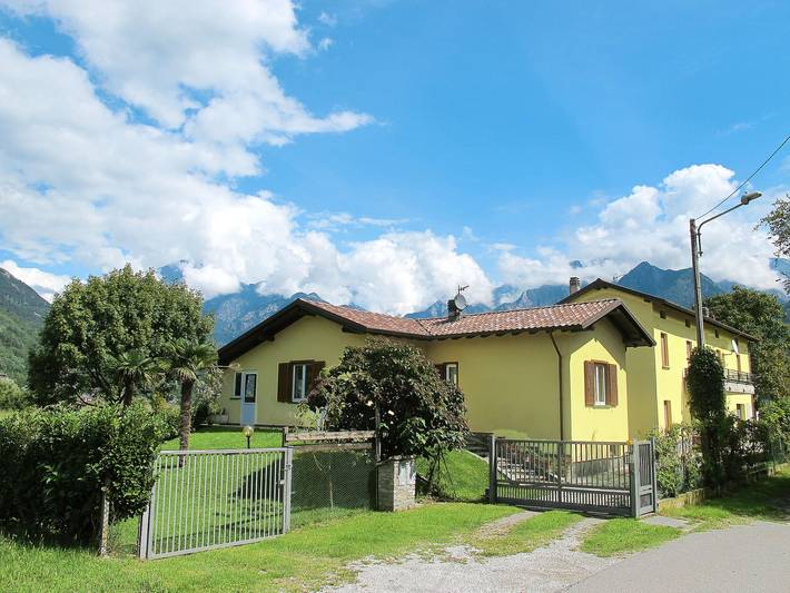 Holiday rental for 4 people, with Balcony and Terrace as well as Garden in Lake Como