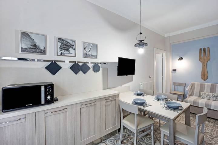 Ferienwohnung für 6 Personen, mit Balkon in Diano Marina Gemeinde - 2