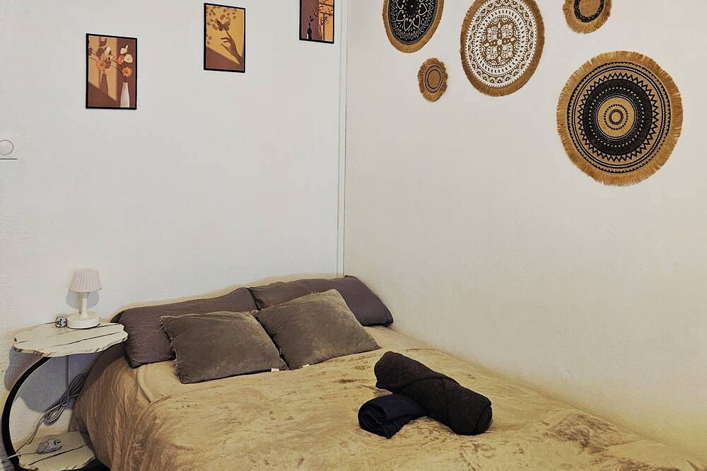 Appartement entier, Bel Appartement entier famille/groupe avec Parking gratuit in Mérignac, Région de Bordeaux