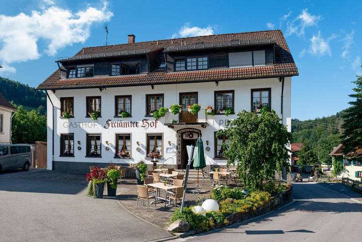 Gästehaus für 2 Personen, mit Terrasse und Garten sowie Ausblick in Freiamt