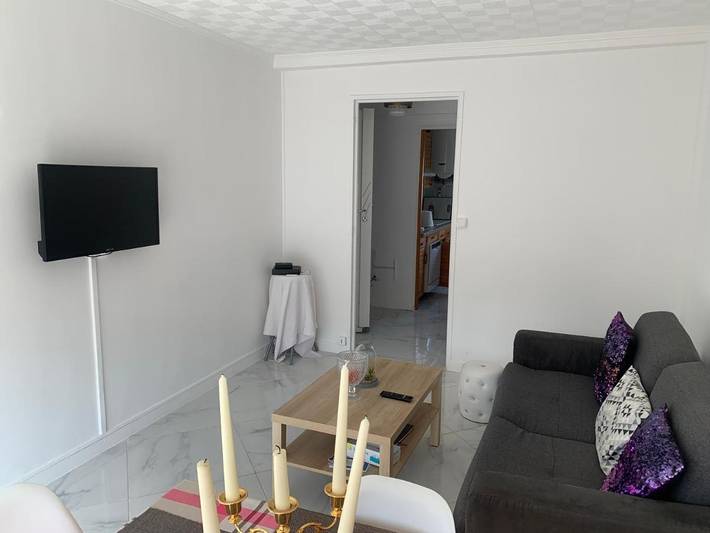 Gîte pour 4 personnes, avec balcon ainsi que vue et vue sur le lac, adapté aux familles à Beauvais - 2