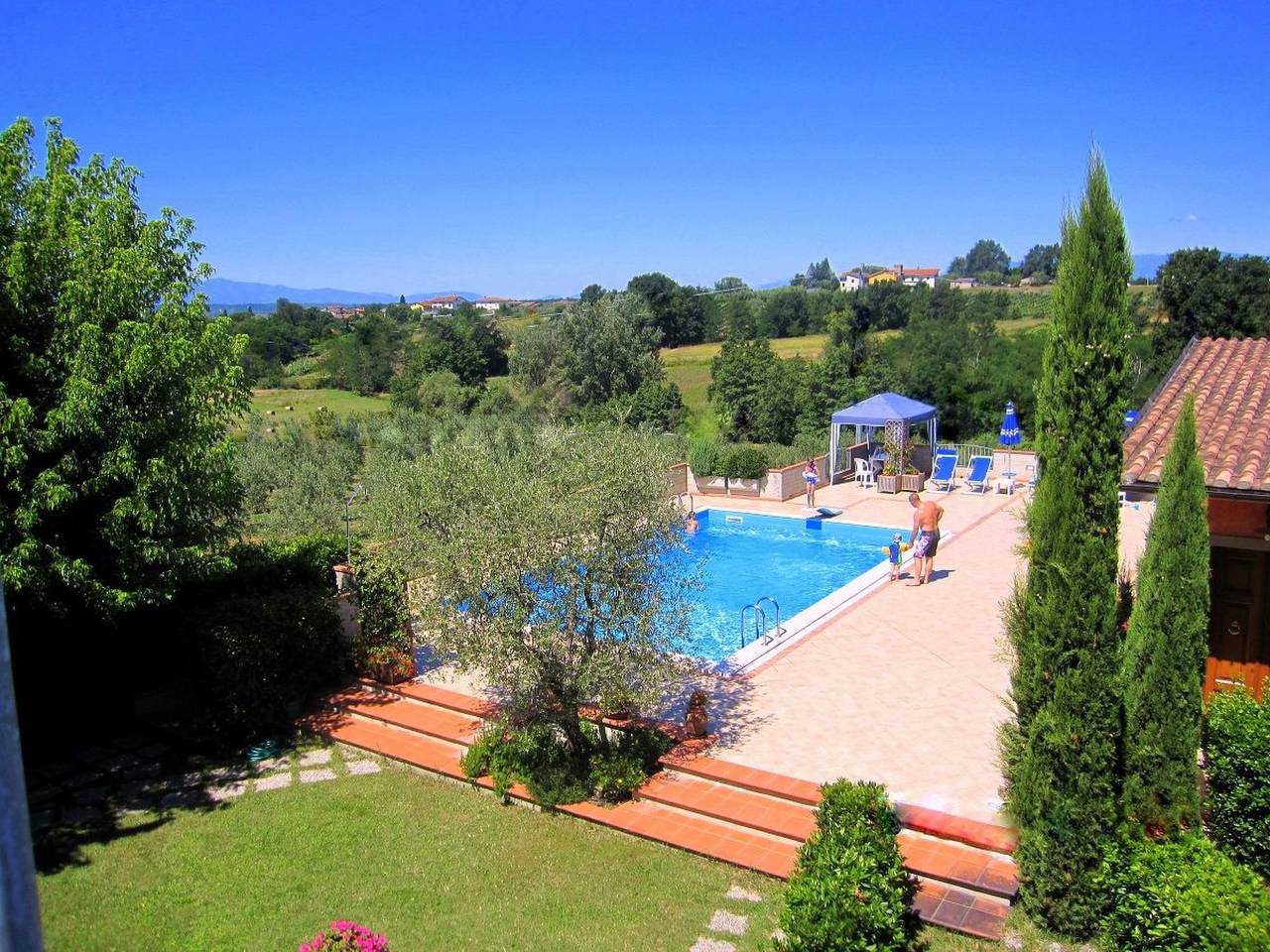 Ganze Wohnung, Anwesen mit Gemeinschaftspool in Lamporecchio, Pistoia Provinz