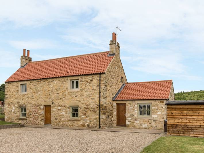 Log cabin for 8 people, with Hot tub and Garden as well as View in County Durham