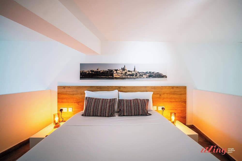 A traditional Maltese home with an Indoor Cave Pool in il-Mellieha, Mellieha