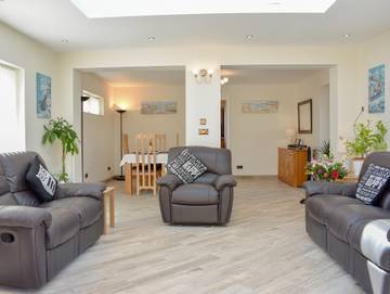 Holiday Rental for 4 People in Poole, South West England, Photo 2