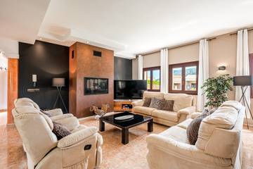 Villa in Crestatx, Sa Pobla für 12 