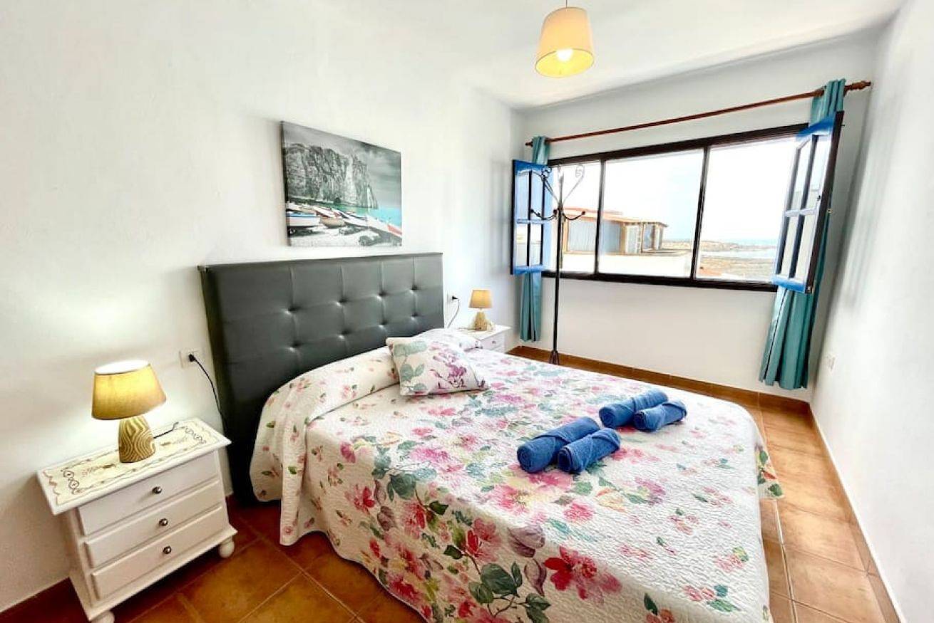 Entire apartment, Turtle House in Caleta de Caballo, Teguise