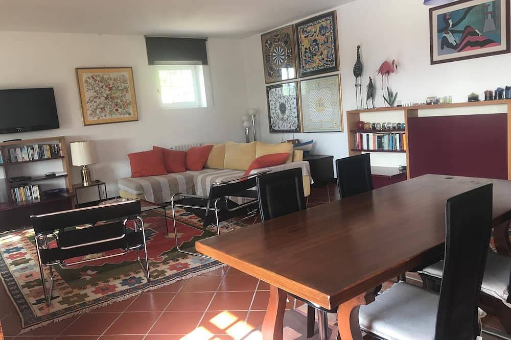 Appartement in villa uitzicht op het meer in Torri del Benaco, Garda Bergen
