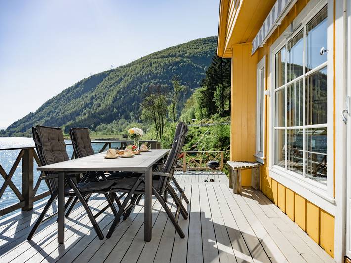 Ferienhaus für 6 Personen, mit Ausblick und Garten sowie Terrasse in Nördliches Fjordnorwegen - 2