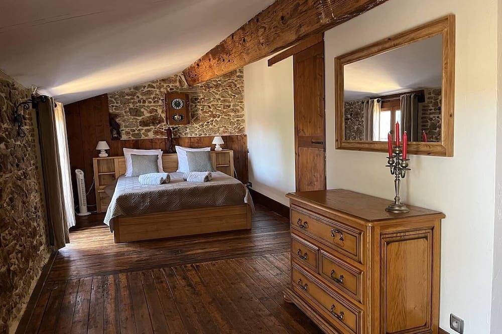 Adresse de charme confidentielle au cœur du Roussillon 2Pr17 in Saint-Hippolyte (Languedoc-Roussillon), Côte d'Améthyste
