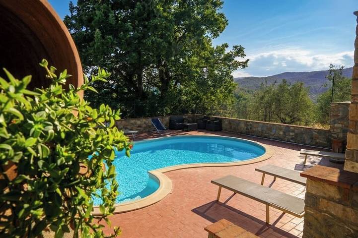 Villa pour 12 personnes, avec terrasse ainsi que jacuzzi et jardin - 1