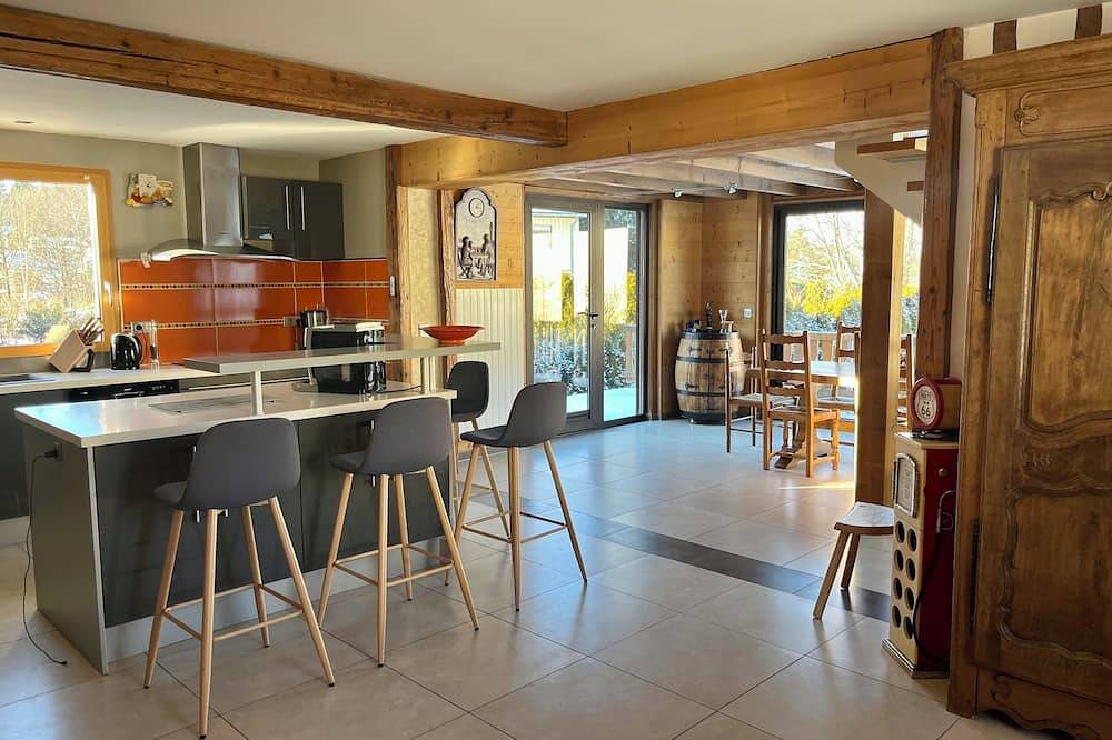 Mountain vacation home 10 people village center in Prémanon, Parc naturel régional du Haut-Jura