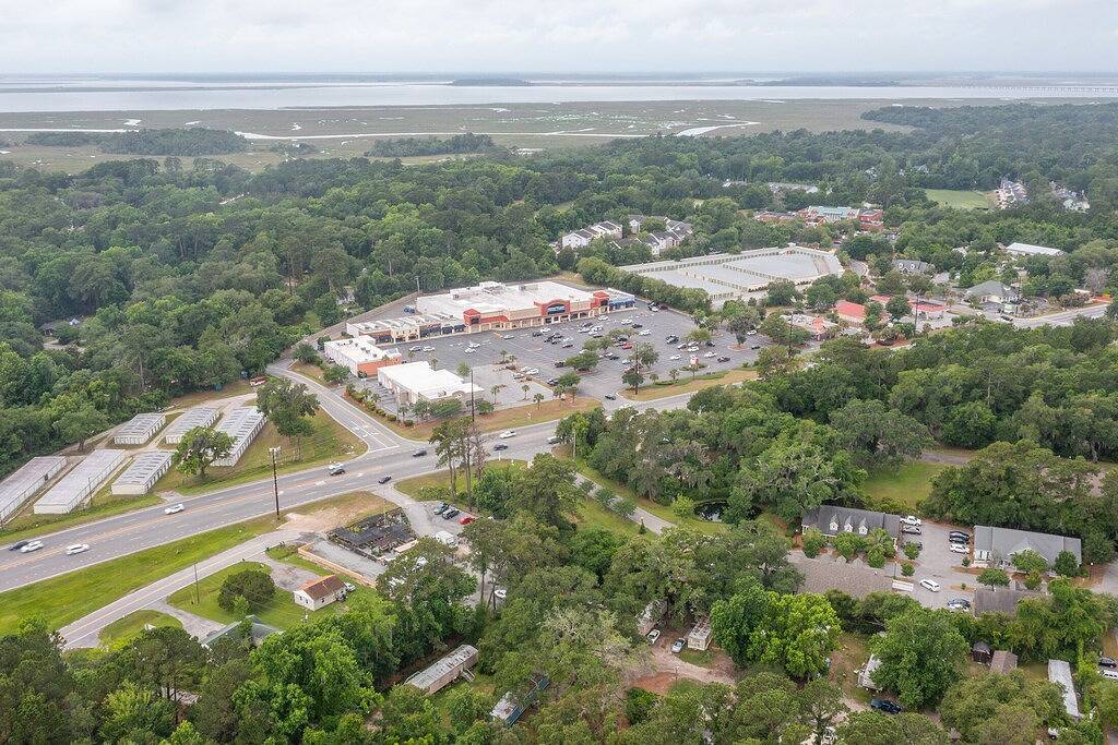 Ganze Wohnung, Charming Coastal Casa on Beaufort's Battery Creek in Port Royal, Parris Island