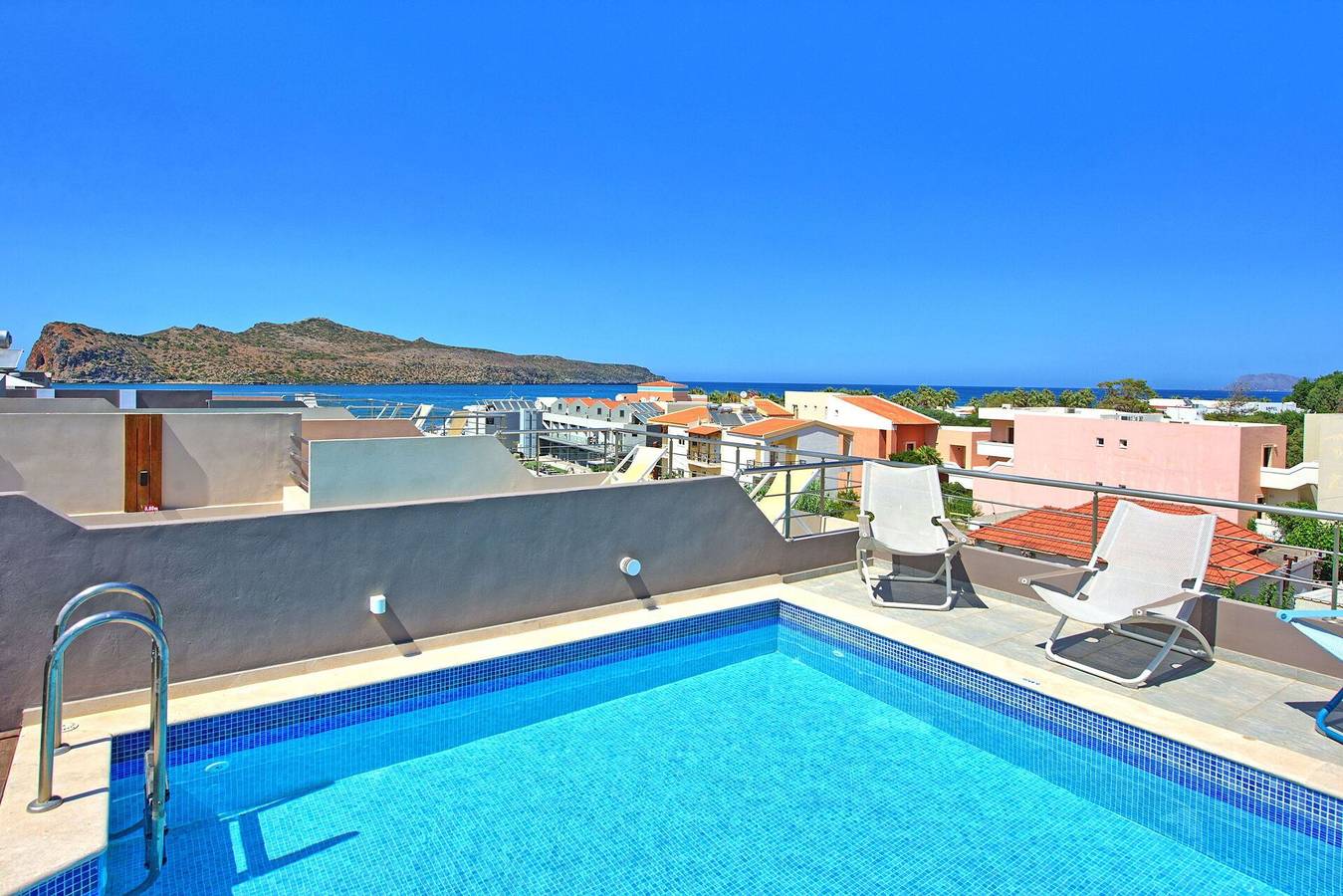 Villa for 8 personer med badebasseng in Agia Marina, Chaniaregionen