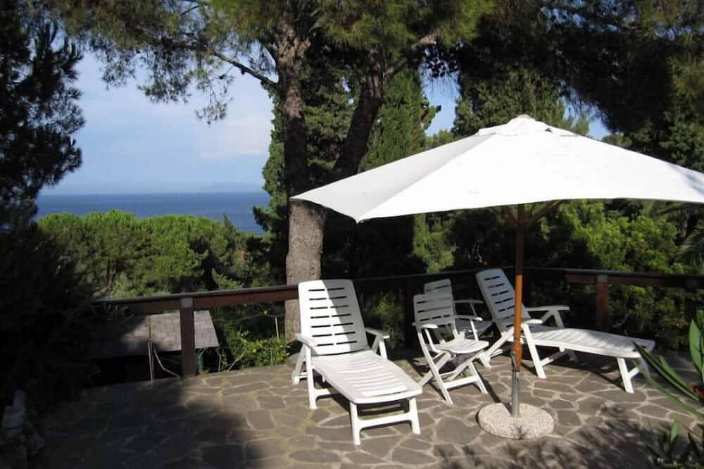 Isola D Elba Capo D Arc: Isola d 'Elba - Villa auf der Landzunge zwischen Blumen und Parfums in Capo d'Arco, Elba