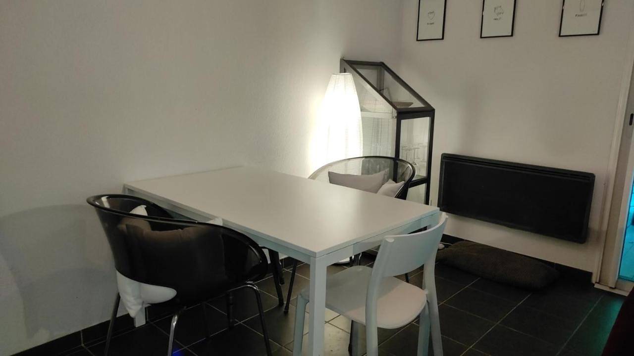 Appartement entier, One-Bedroom Apartment in Ustaritz, Région de Bayonne