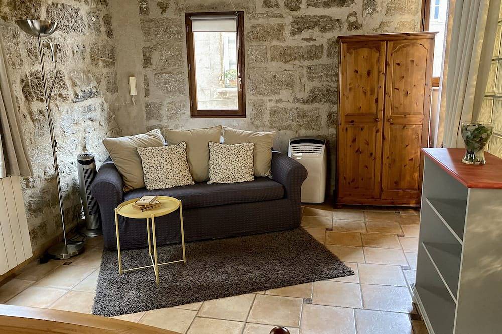 Unique house with character and comfort in the historic center of Pezenas in Pézenas, Côte d'Améthyste