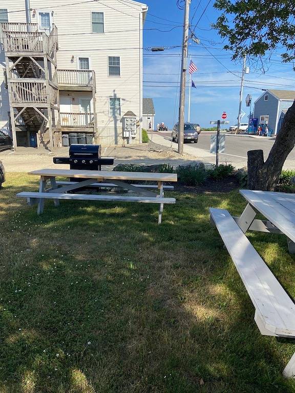York Beach Ocean View 2-Bedroom Cottage at the Heart of Long Sands Beach in York Beach, Cape Neddick