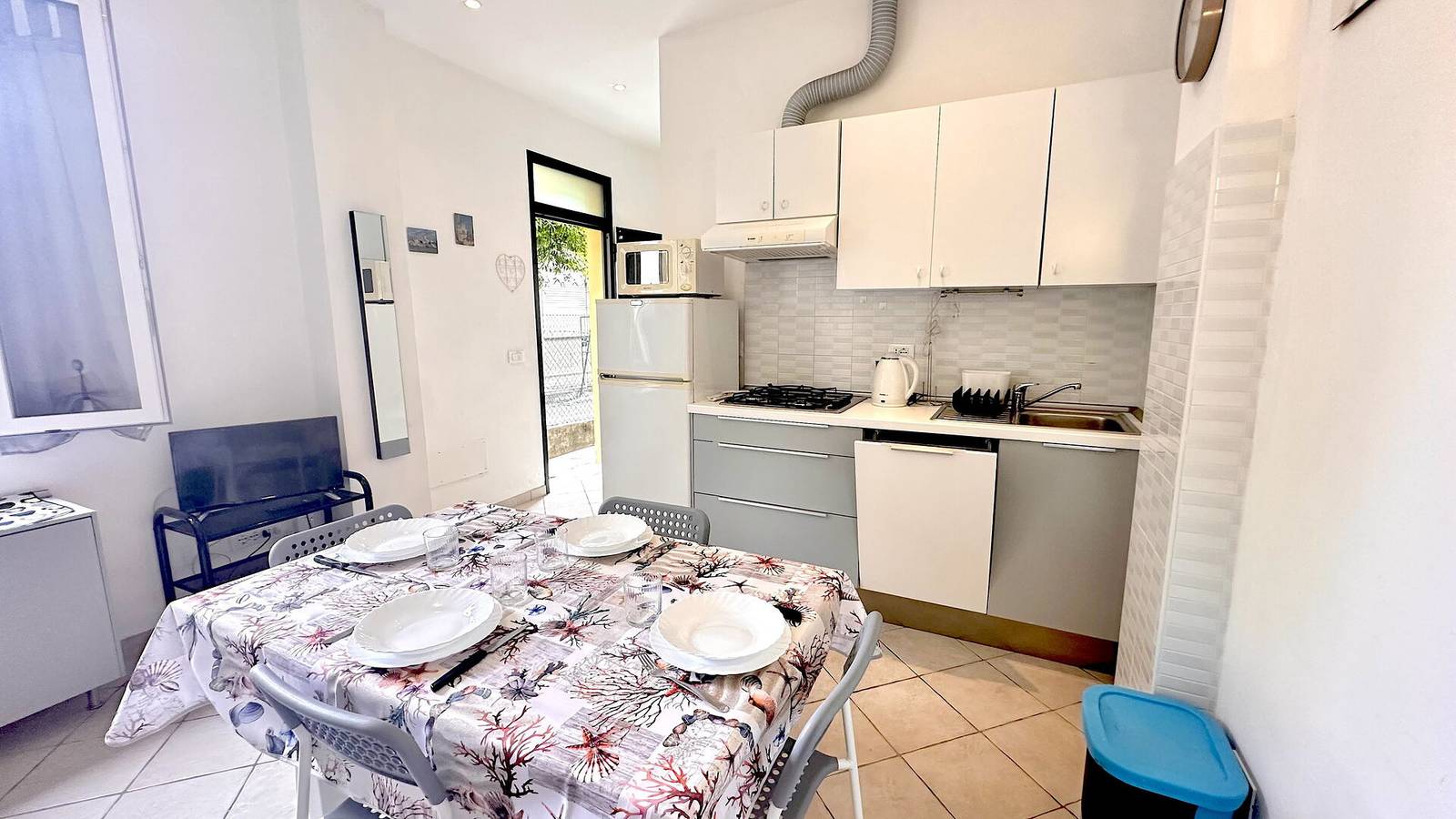 Entire apartment, La Casetta Di Ponente in San Bartolomeo al Mare (City), San Bartolomeo al Mare