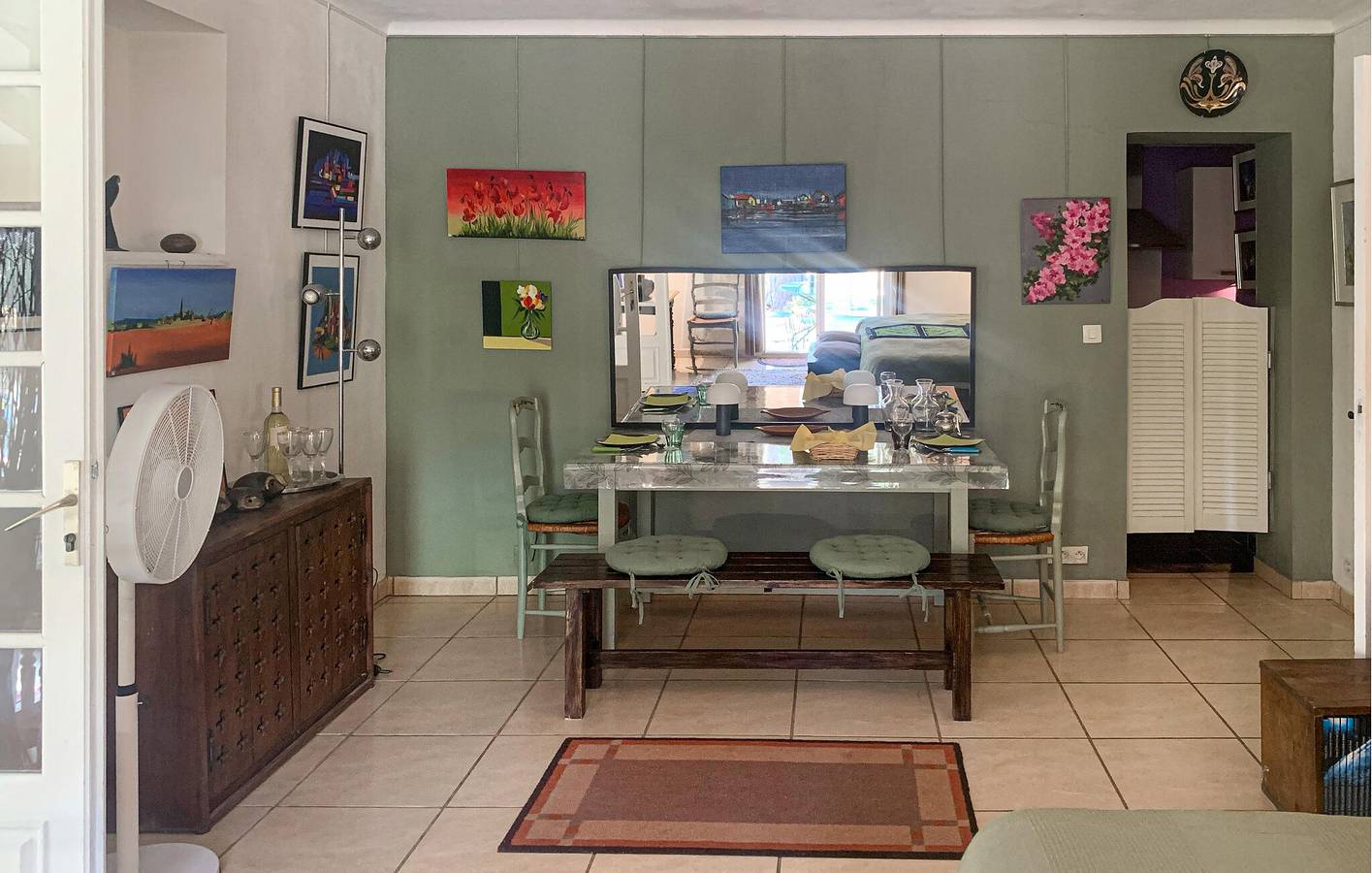 Gemütliche 61 m² große Wohnung mit Pool, Terrasse und WLAN in bester Lage in Camps-la-Source, Brignoles Region