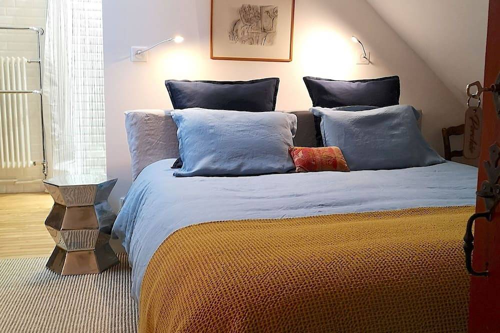 Belle chambre mansardée - Chambre Perchée in Bois-Sainte-Marie, Région de Charolles
