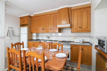 Holiday Rental for 8 People in Alicante, Costa Blanca, Photo 4