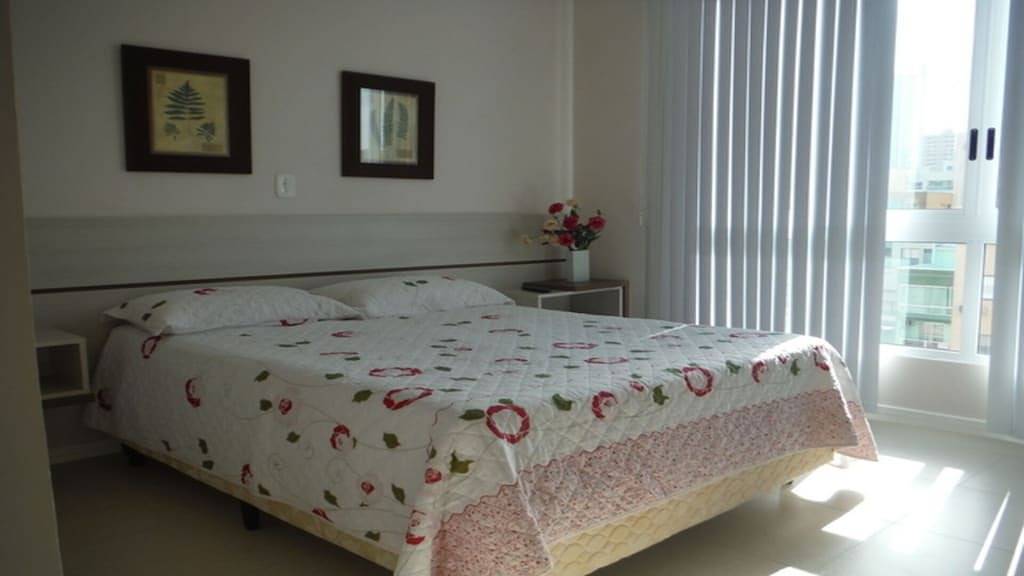 Ganze Wohnung, Gute Passform, Spaziergang im Sand und tolle Lage in Meia Praia (Santa Catarina), Itapema