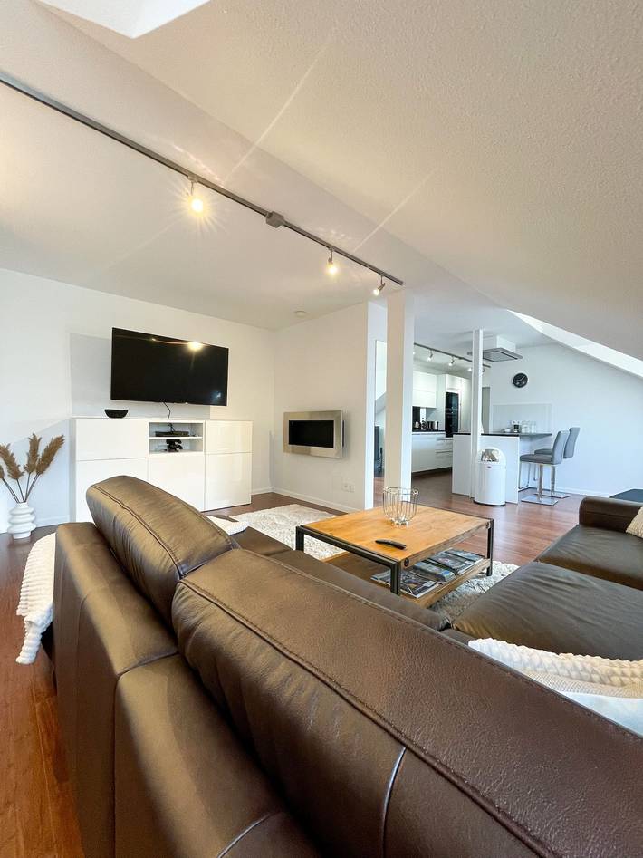 Ganze Wohnung, Ferienwohnung am Alexbad - Moderne Ferienwohnung am Alexbad mit Südbalkon in Bad Alexandersbad, Landkreis Wunsiedel im Fichtelgebirge