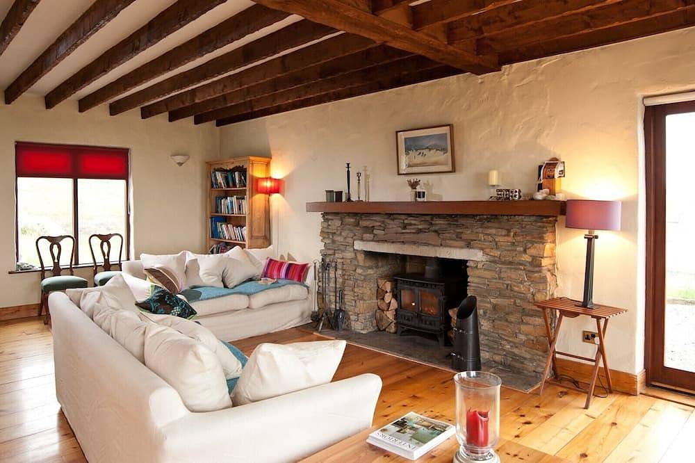 Log Cabin for 8 People in Glenties, County Donegal