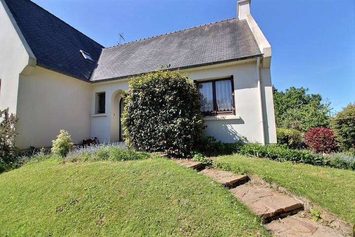 Gîte pour 3 personnes, avec jardin et terrasse à Lannion - 2