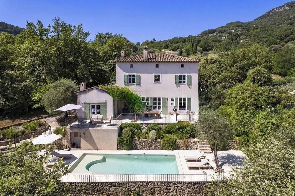 Casa vacanza a Costa Azzurra a partire da 787€ a notte