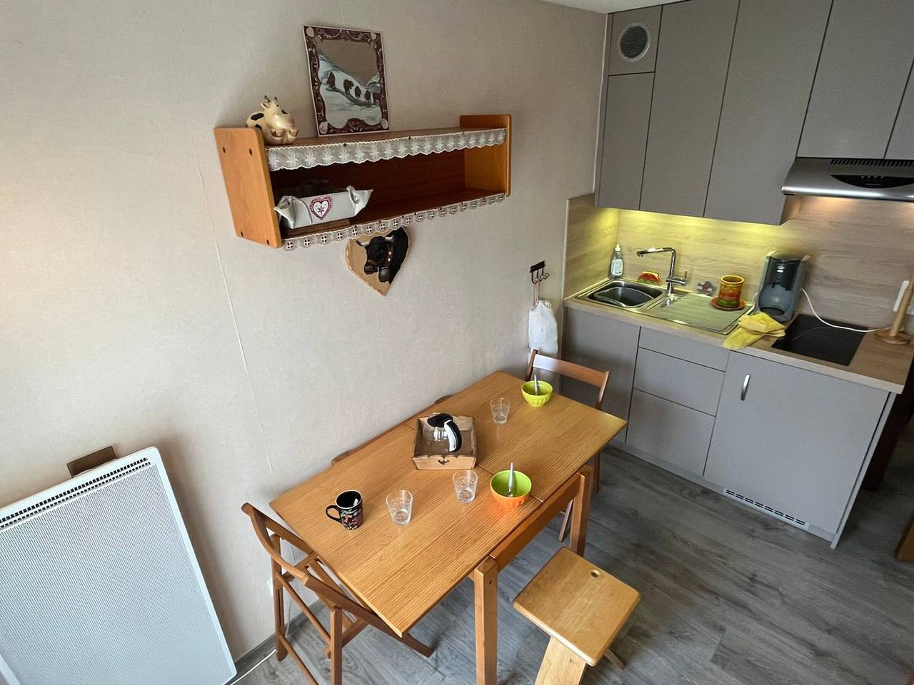 Entire studio, Studio with balcony, pets welcome - 4 guests in Samoëns, Bonneville region