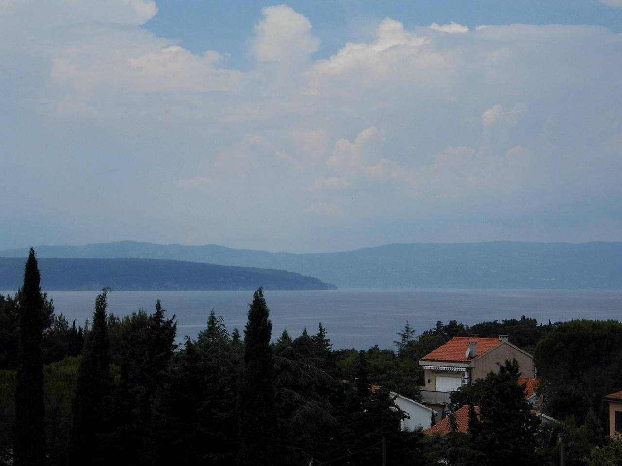 Ganze Ferienwohnung, Schöne Wohnung ideal für zwei Personen mit herrlichem Meer wiev in Malinska, Krk