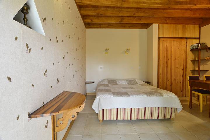 Chambre d’hôte pour 2 personnes, avec jardin dans le Cher - 3