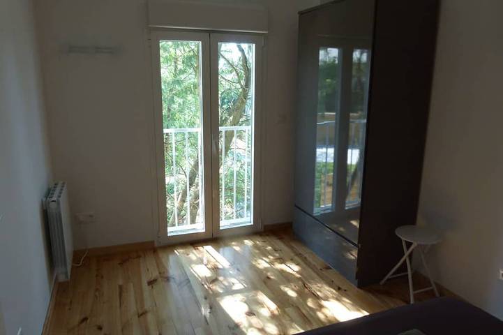 Location de vacances pour 6 personnes, avec terrasse ainsi que jardin et piscine à Pontenx-les-Forges - 3